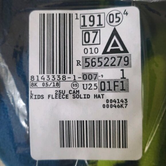 NWT Kids Lands' End fleece hat - Picture 2 of 2